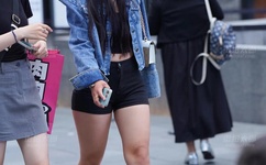 德哈文r车白色的液体